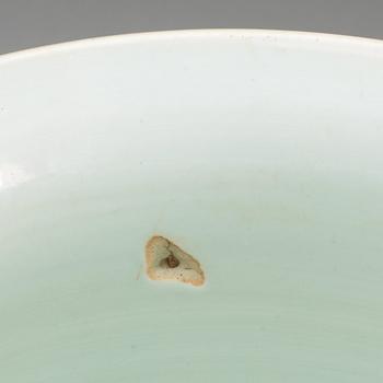 YTTERFODER, porslin. Qing dynastin.