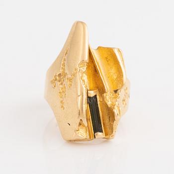 Björn Weckström, ring, "Tourmaline river" 18K gold with tourmaline. Lapponia.