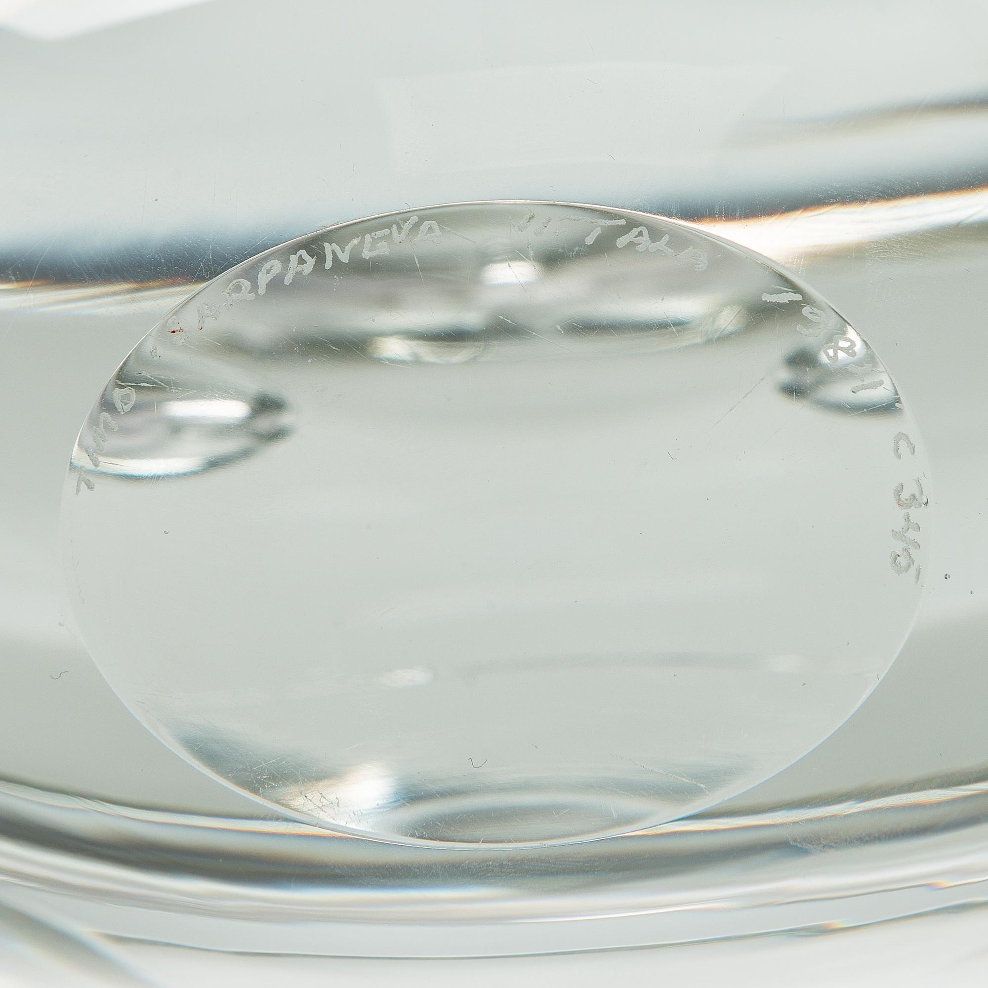 Timo Sarpaneva, lasiveistos, "Claritas", malli 0703, signeerattu Timo Sarpaneva Iittala 1984 C 345.