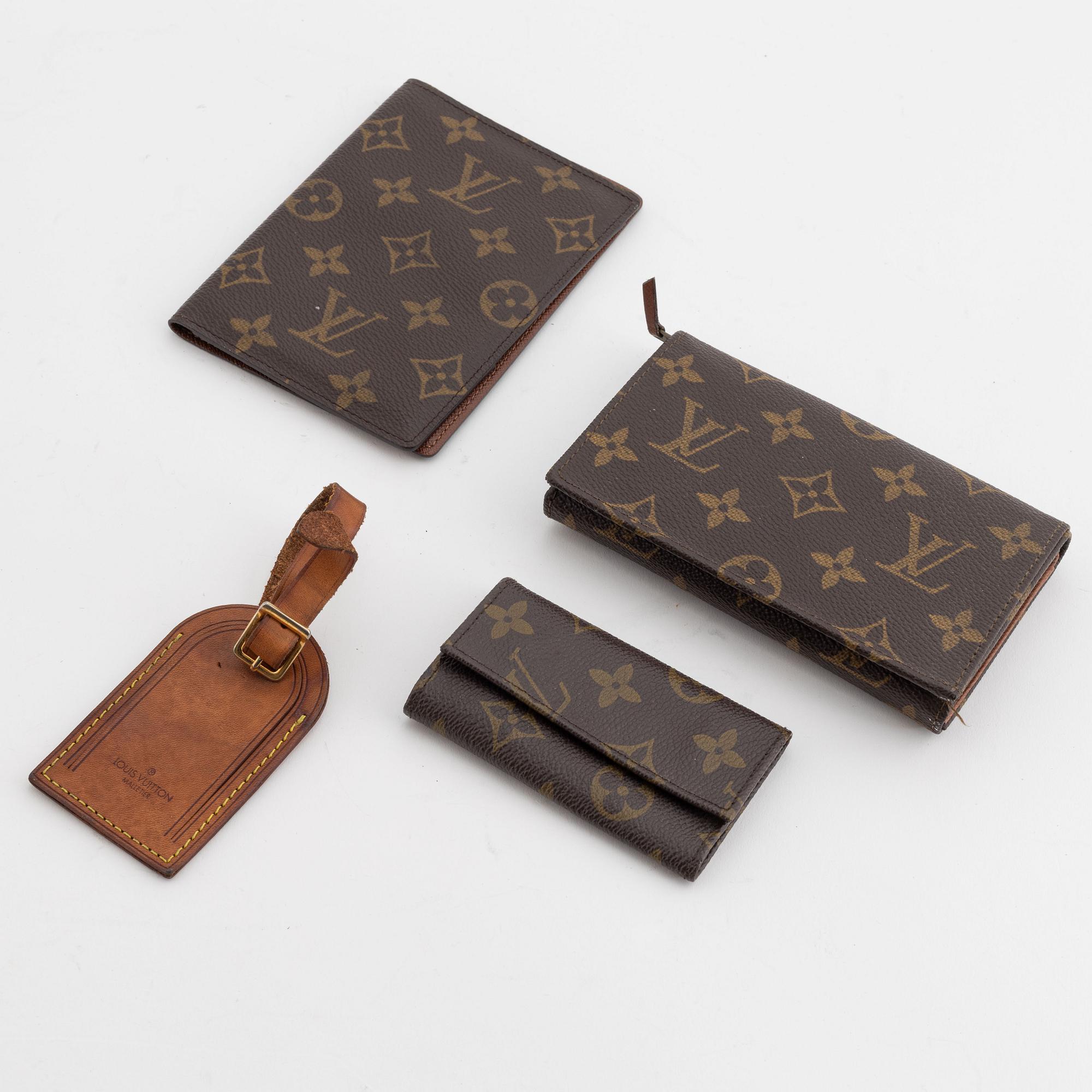 Louis Vuitton, plånbok, passhållare samt nyckelhållare.