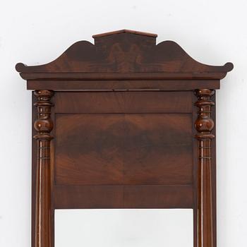 Spegel, Senempire, 1800-talets första hälft.