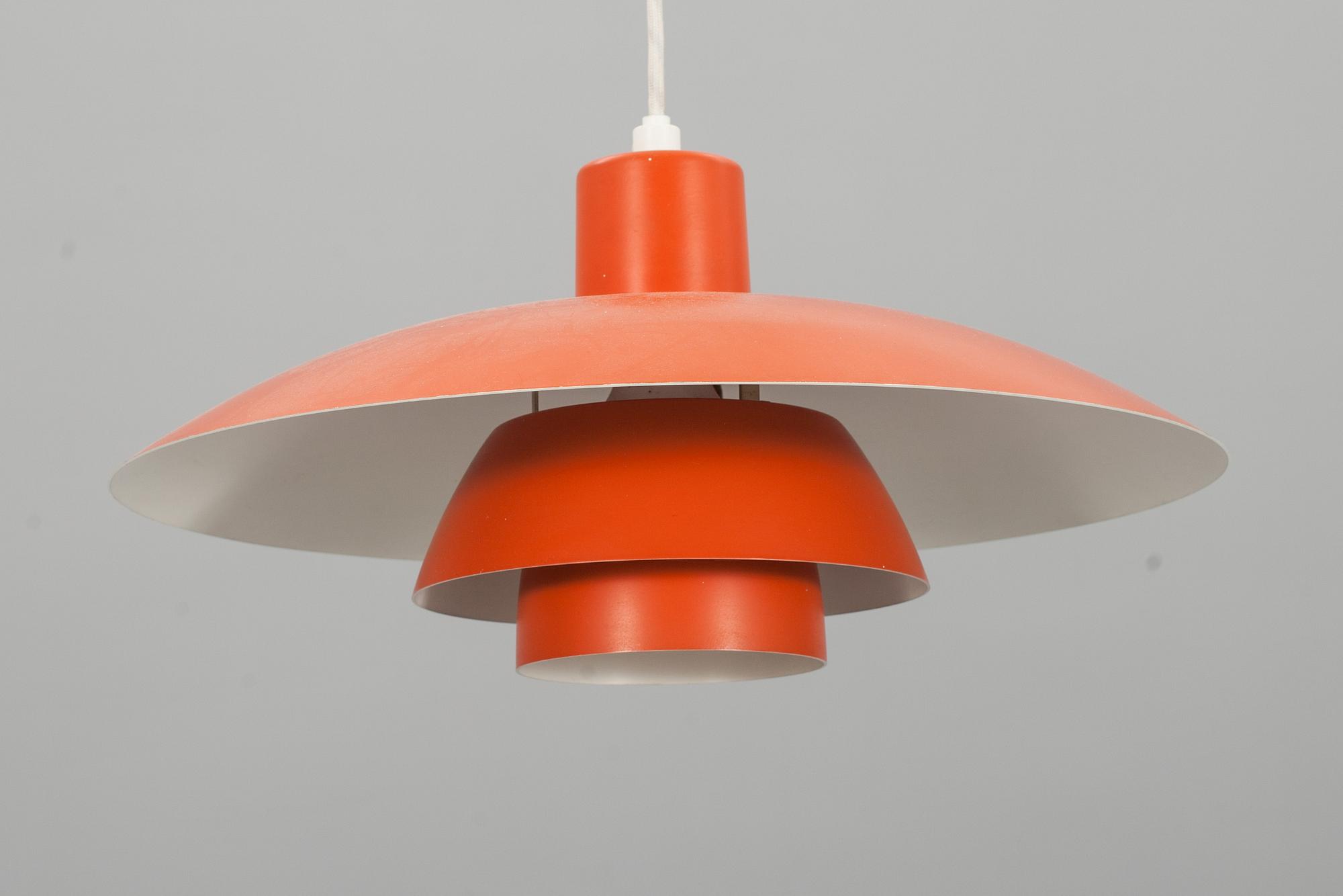 TAKLAMPA, PH 4/3, Poul Henningsen för Louis Poulsen, Danmark.