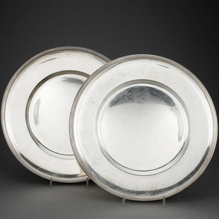 PRESENTERFAT, ett par, silver, C.E Carlman, Stockholm, 1929, tot vikt 1511 gram.