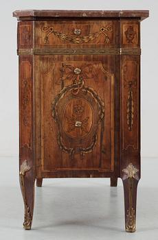 A Gustavian 18th Century commode attributed to J. Hultsten.