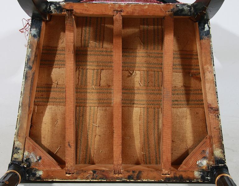 BALJFÅTÖLJ, sengustavianskt provinsarbete, omkring 1800.