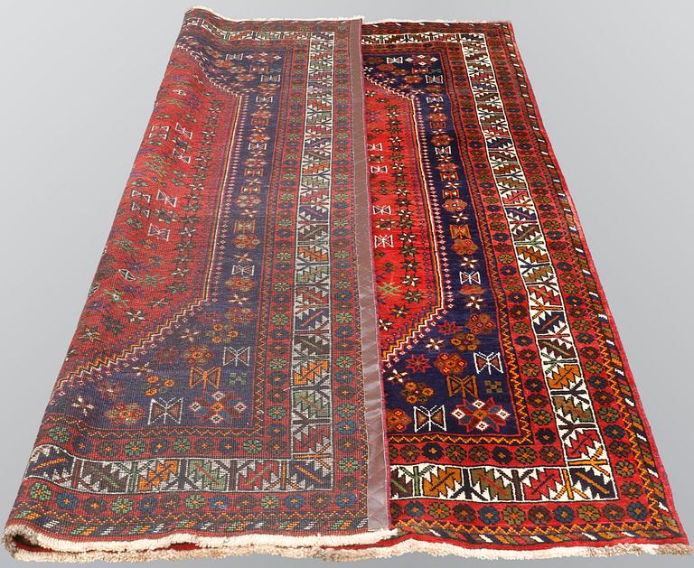 A rug, Kashgai, ca 295 x 200 cm.