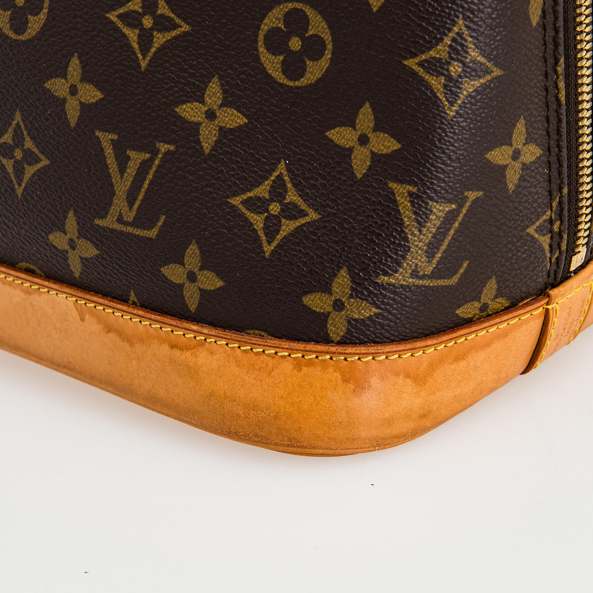 Louis Vuitton, A Monogram Canvas 'Alma' Handbag.