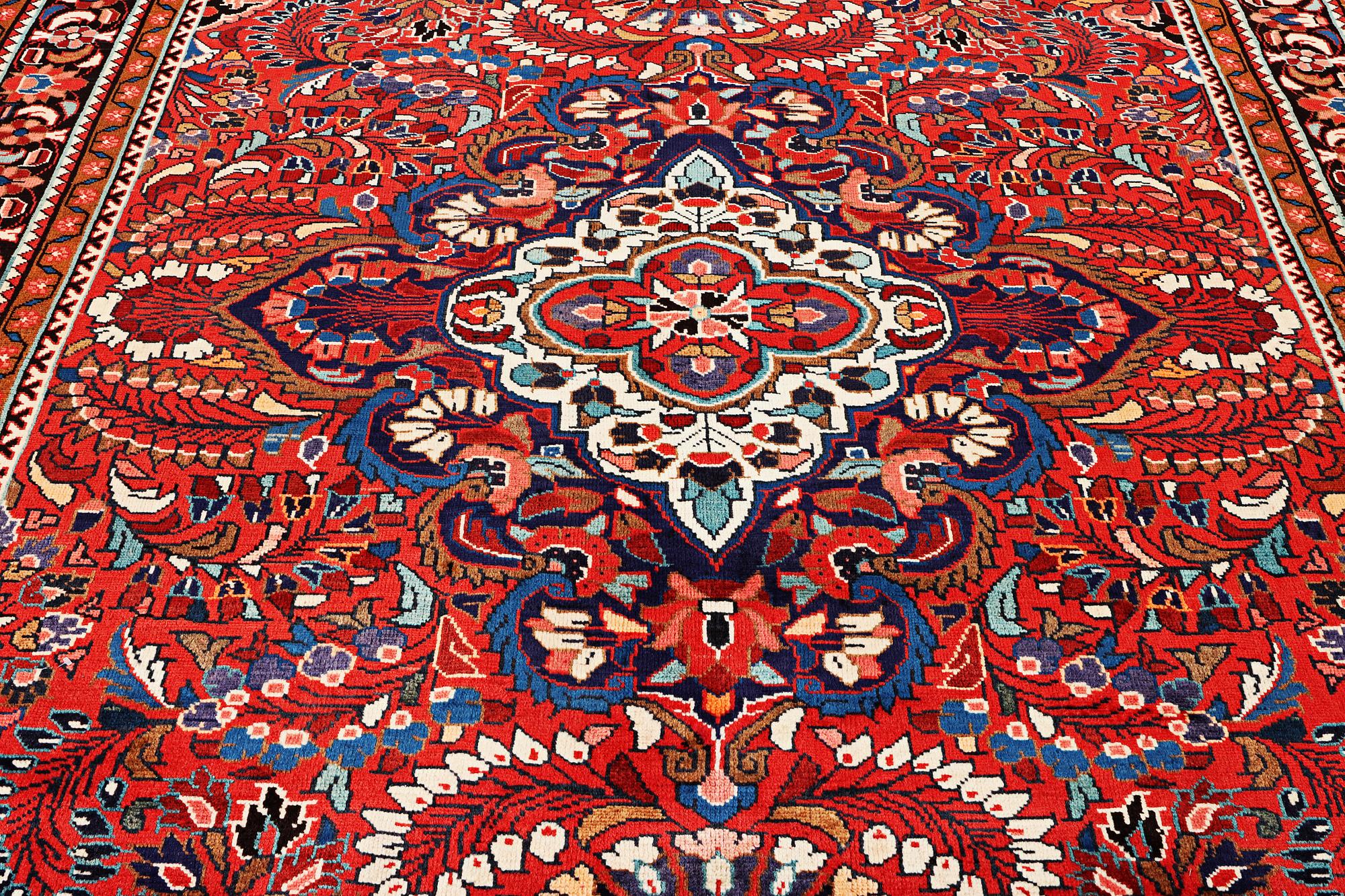A Lilian carpet, c. 323 x 218 cm.
