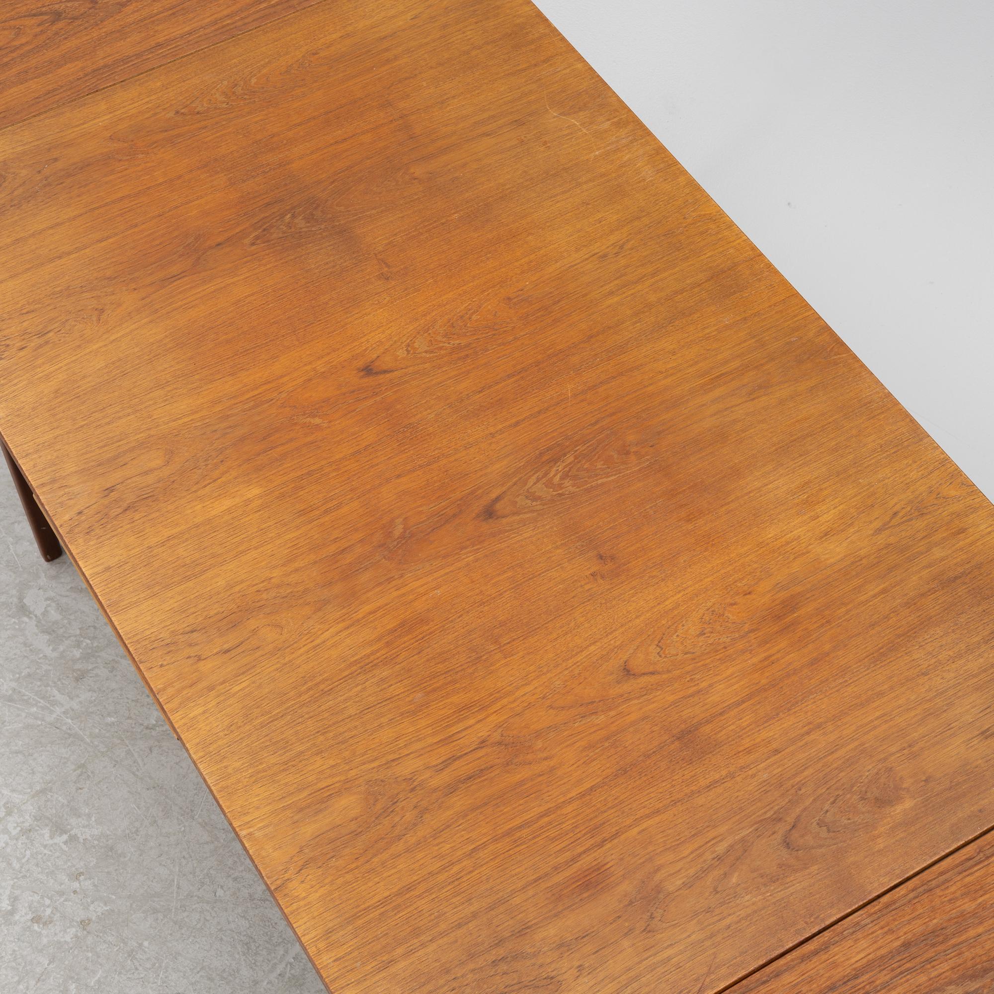 Matbord, 1900-talets mitt.