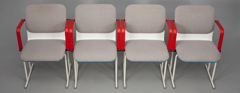 TUOLEJA, 4 kpl, terästä ja koivuvaneria, "Sirkus-MN", Yrjö Kukkapuro, Avarte. Malli muotoiltu 1982.