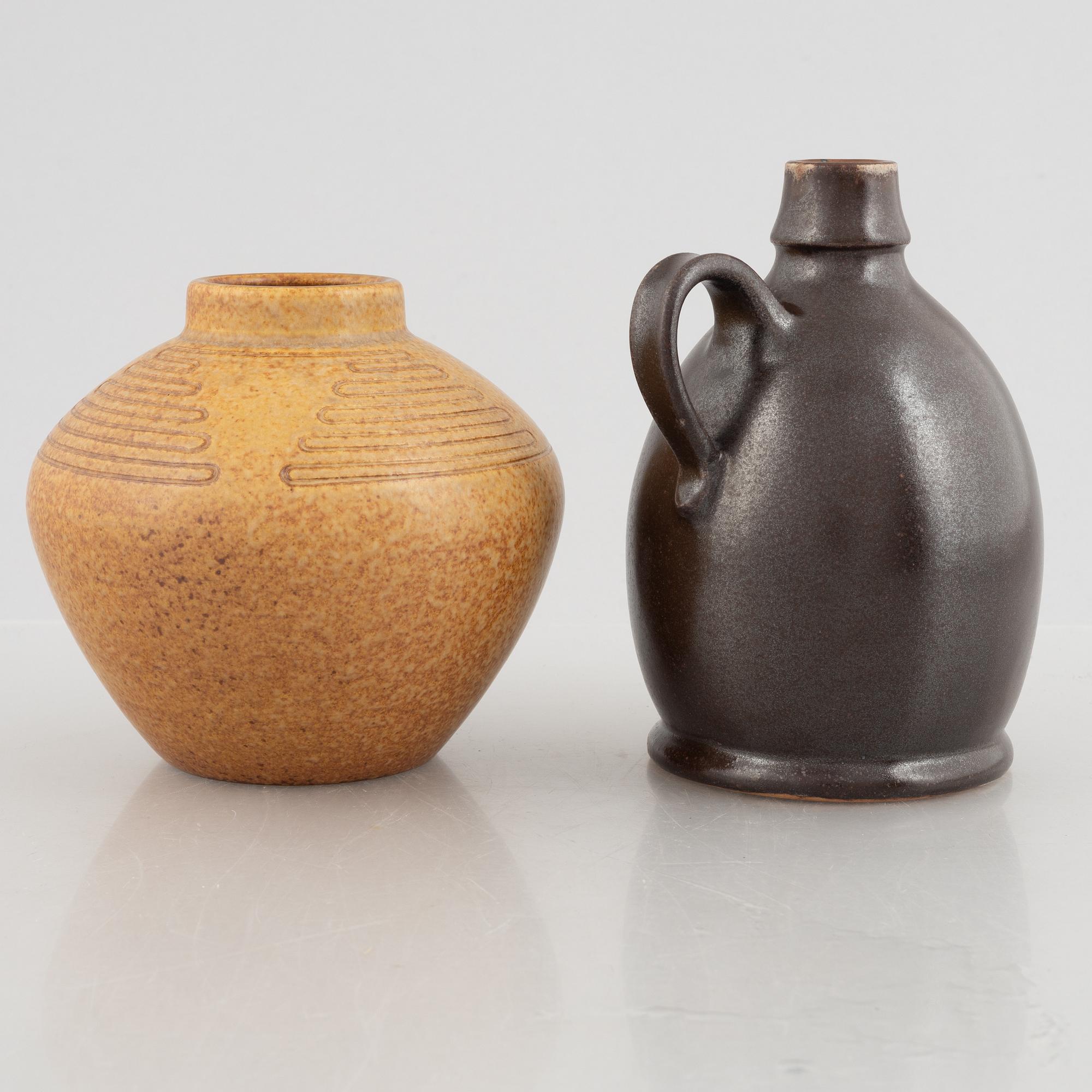 Erich & Ingrid Triller, vaser, 2 st, Tobo.