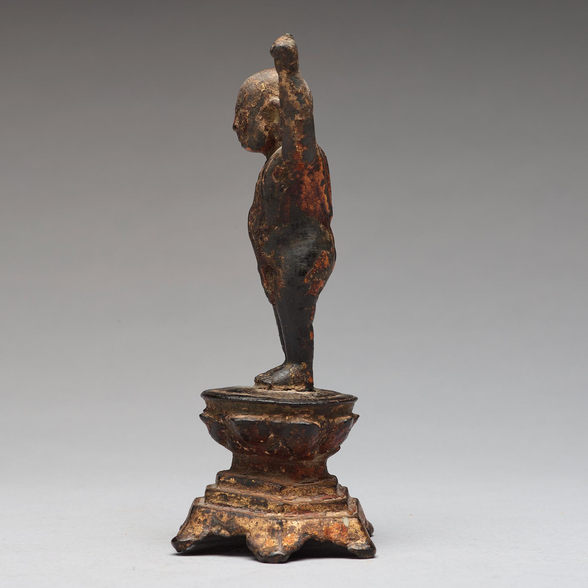 A bronze figure of buddha, Ming dynasty (1368-1644).