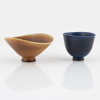 Berndt Friberg, a set of two stoneware bowls, Gustavsberg, Sweden.