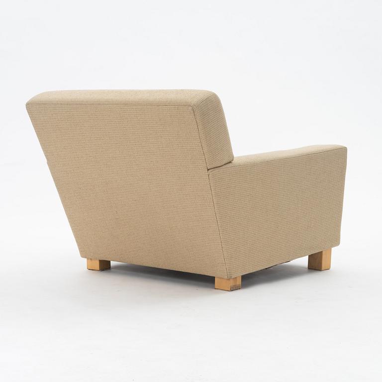 Björn Trägårdh, an easy chair, model "3665", Firma Svenskt Tenn, Sweden.