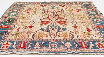 Rug, oriental, approx. 280 x 320 cm.