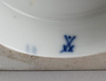 VASER, 2 st snarlika, Meissen, 1900-tal.