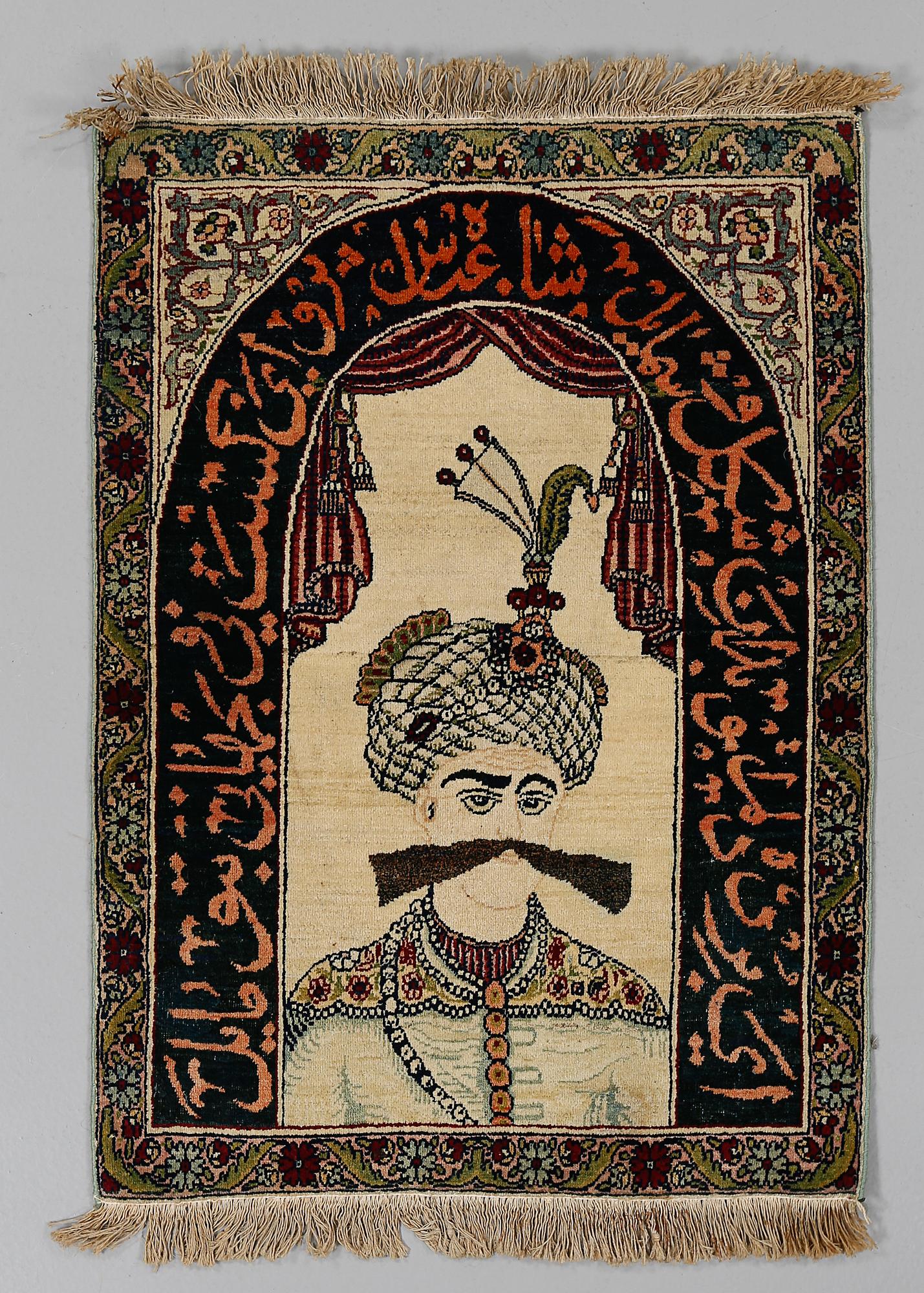 MATTA, semiantik, sannolikt Kirman Laver figural, 85x49 cm.