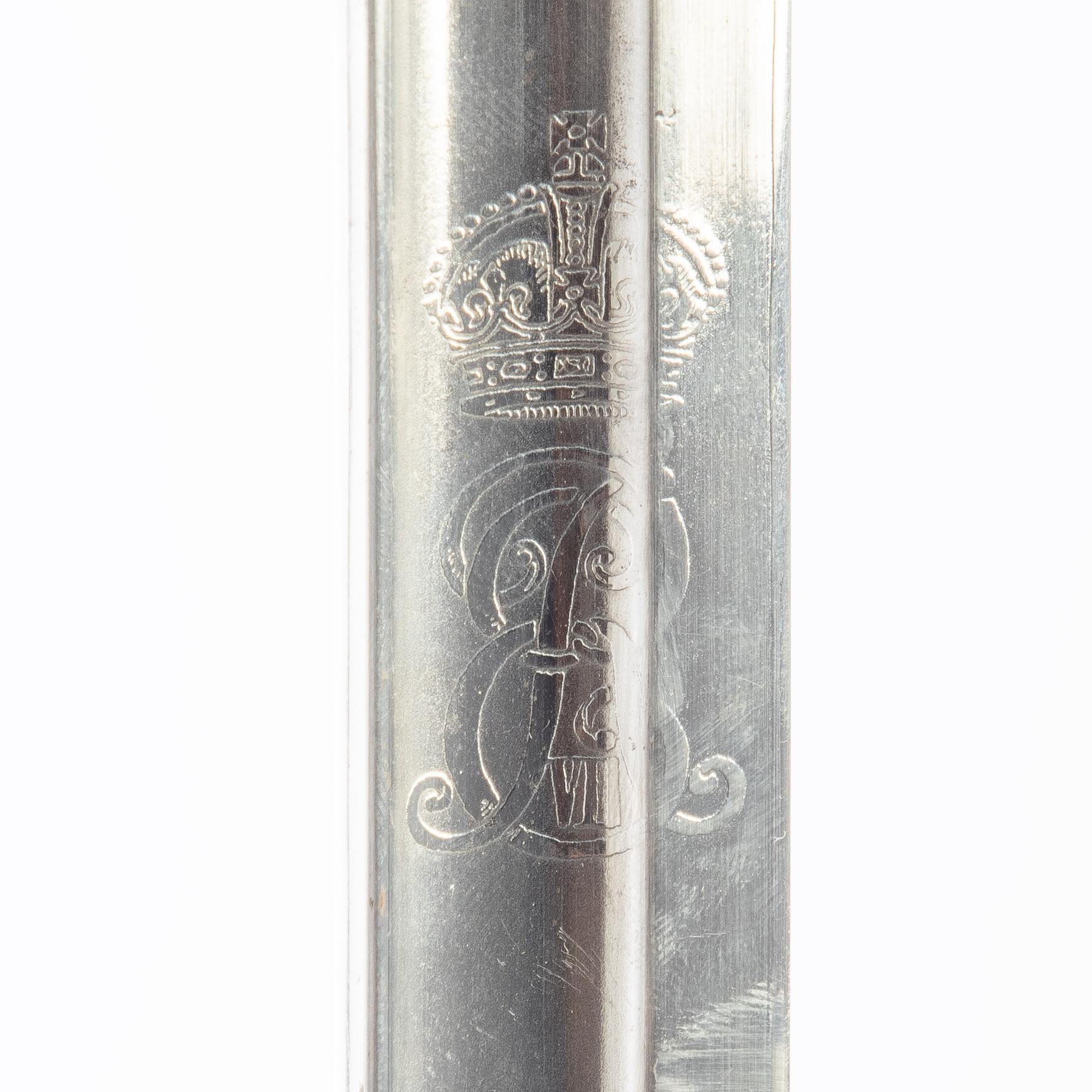 Sabel, brittisk, 1900-talets början, med balja.