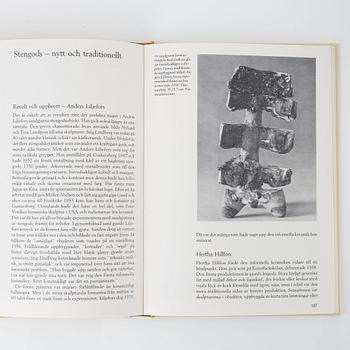 Böcker om svensk keramik. 19 st..