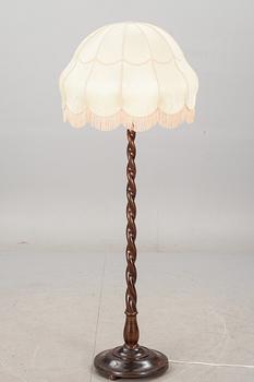 GOLVLAMPA, 1900-talets första hälft.