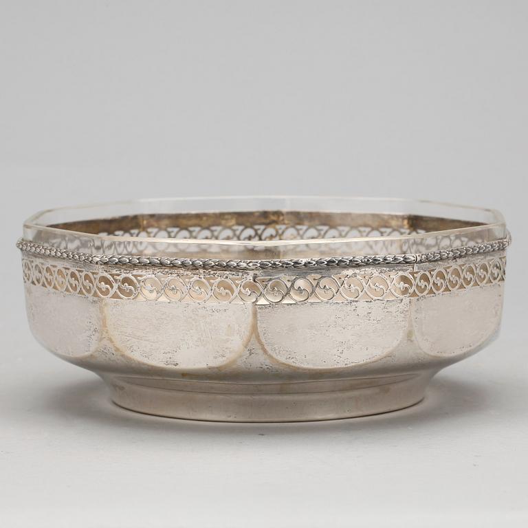 SKÅL, silver, Heinrich Mau, Dresden, Tyskland, tidigt 1900-tal. Vikt ca 390 gram.