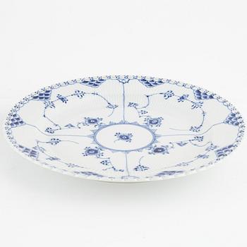 Servisdelar, 4 delar, porslin, "Musselmalet", hel- och halvblonde, Royal Copenhagen, Danmark.