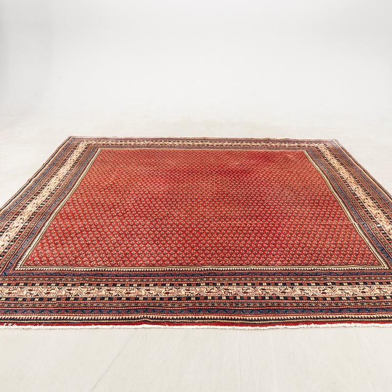 Carpet Sarouk old/semi-antique approx. 355x312 cm.