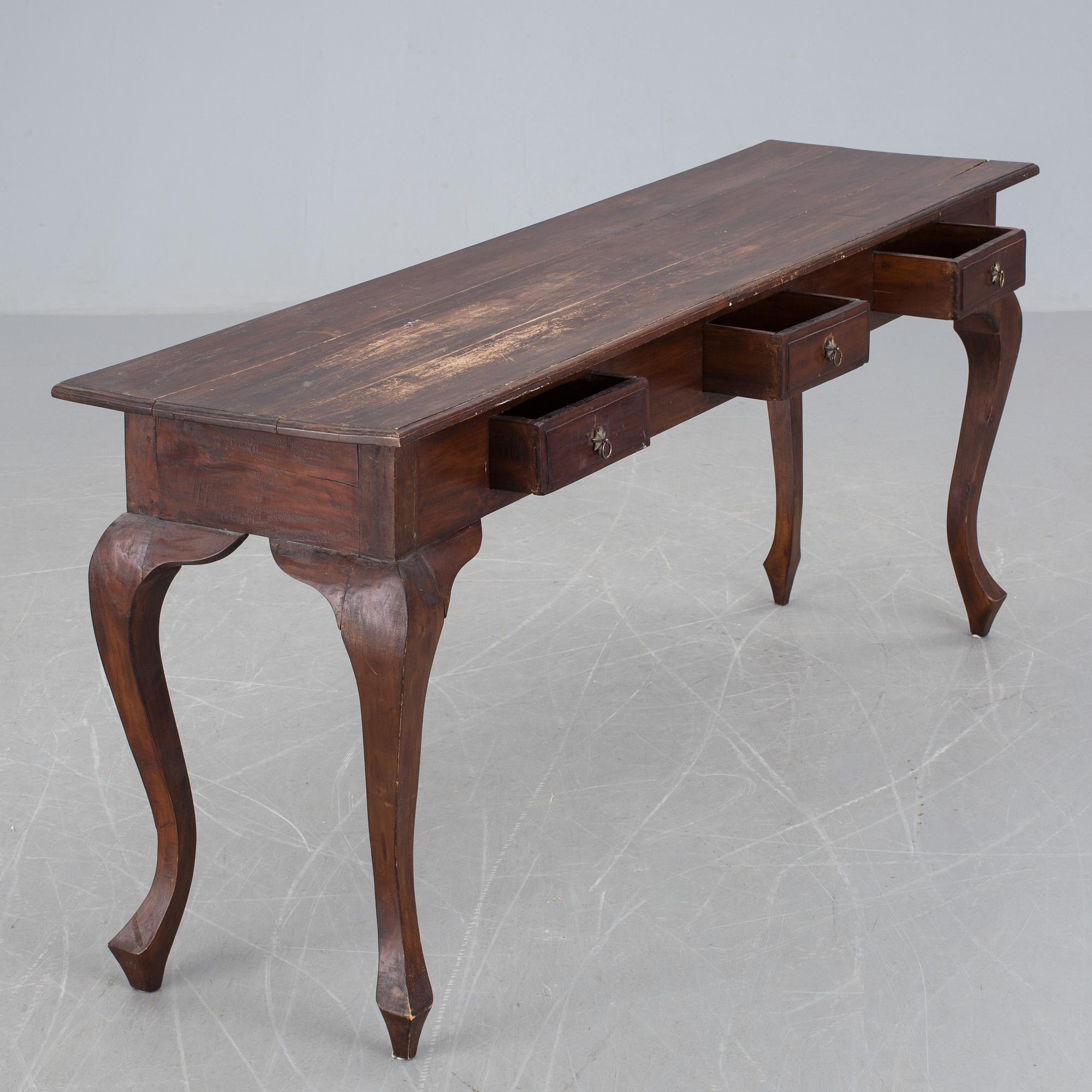 SKRIVBORD, barockstil, 1900-talets andra hälft.