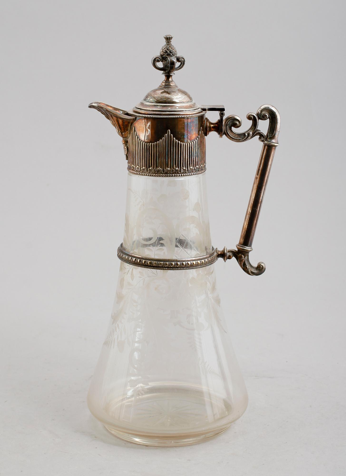 VINKANNA, nysilver och glas, omkring år 1900.