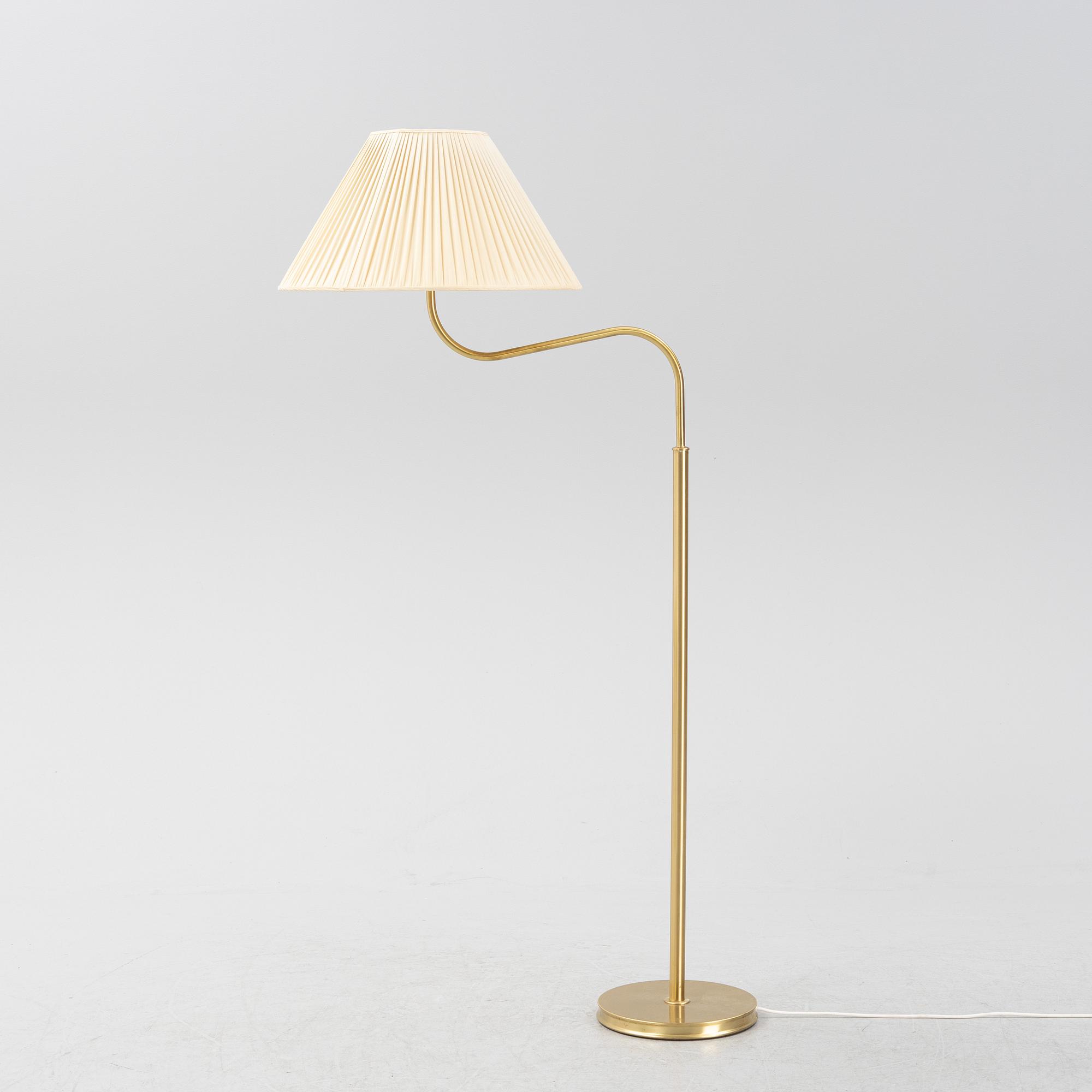 Josef Frank, golvlampa, modell 2368, "Stora Kamelen", Firma Svenskt Tenn.