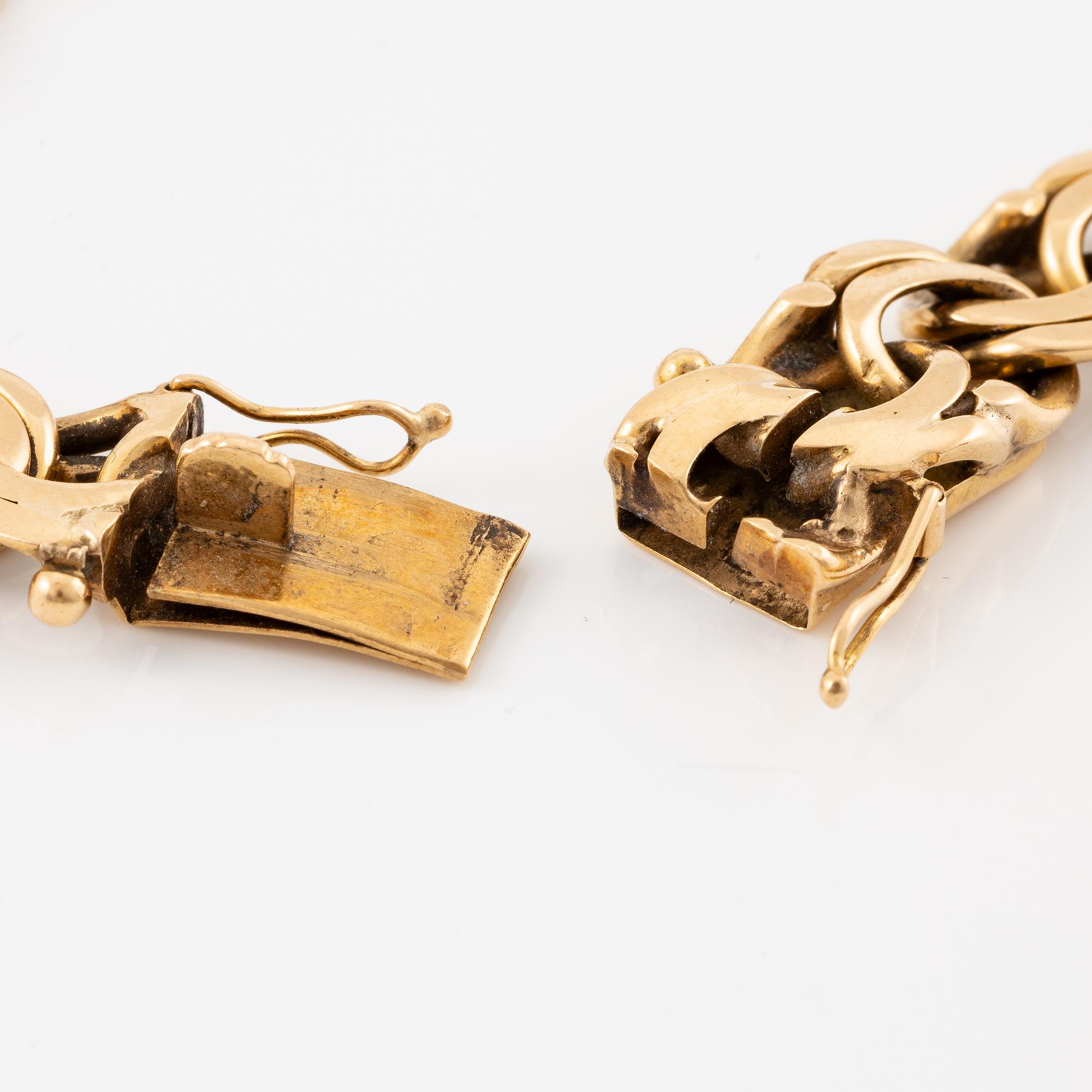 Arm bracelet, 18K gold, bismarck link.