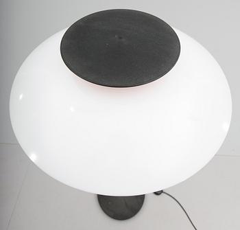 GOLVLAMPA, PH-80, Poul Henningsen för Louis Poulsen.