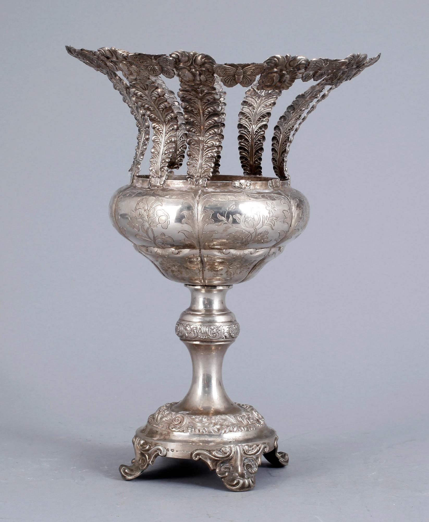 PRAKTURNA, silver, nyrokoko Hans Georg Vogt, Kristianstad, 1853. tot vikt ca 688 gram.