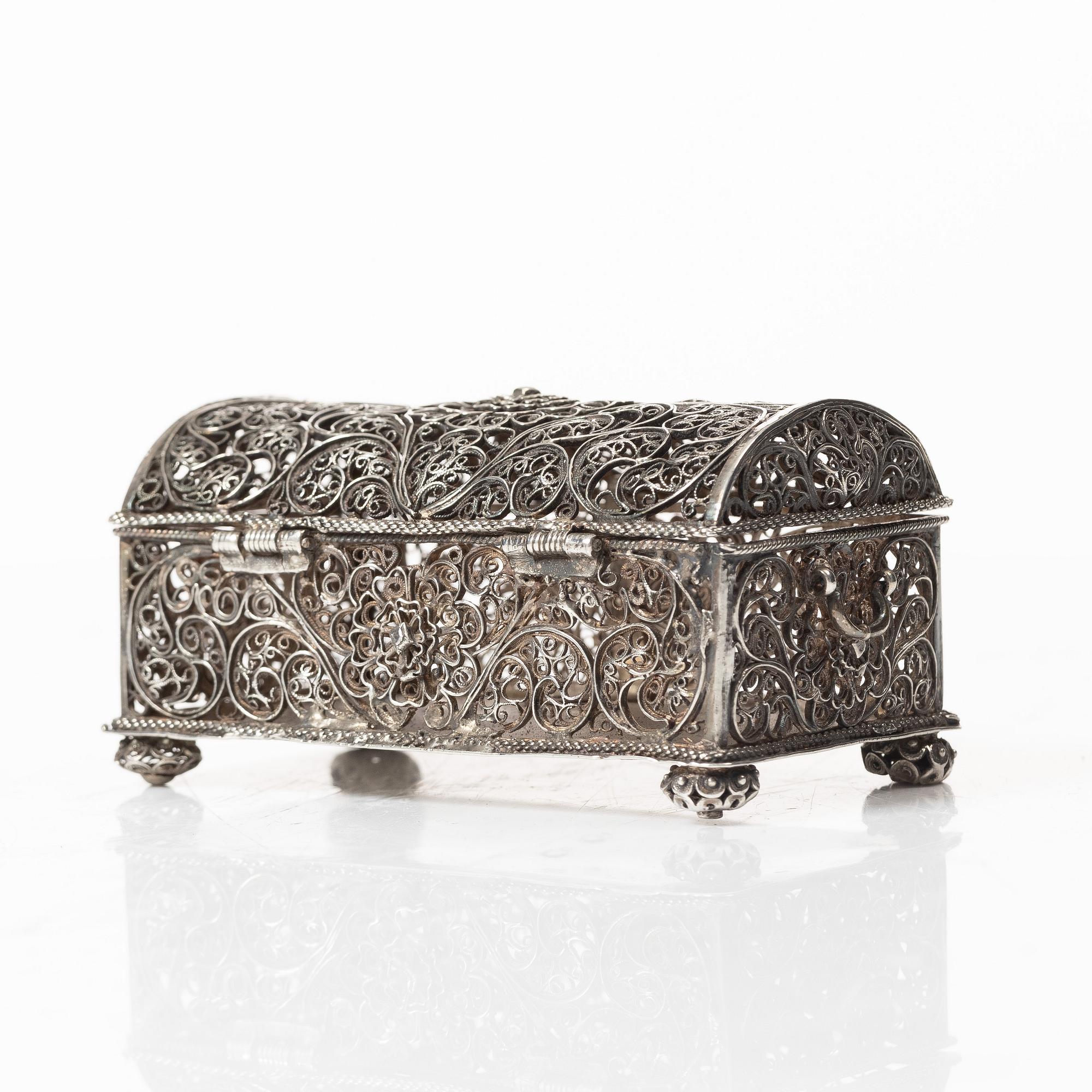 Box, filigree, silver, unmarked, 19th Century.