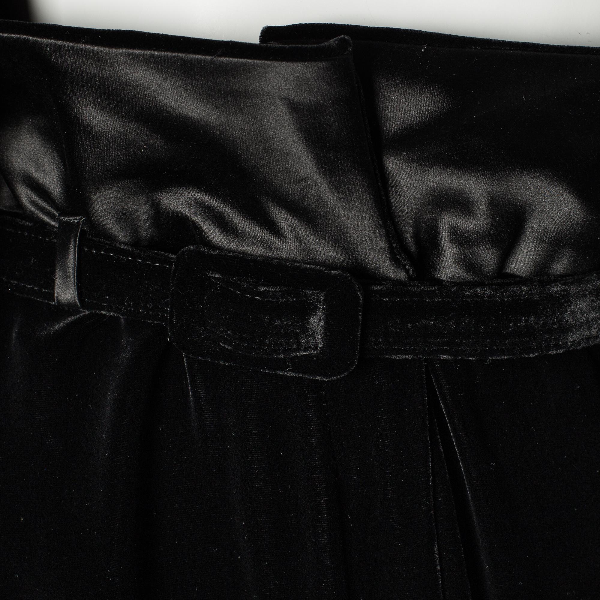 LADIES TUXEDO, Armani. Size 44.