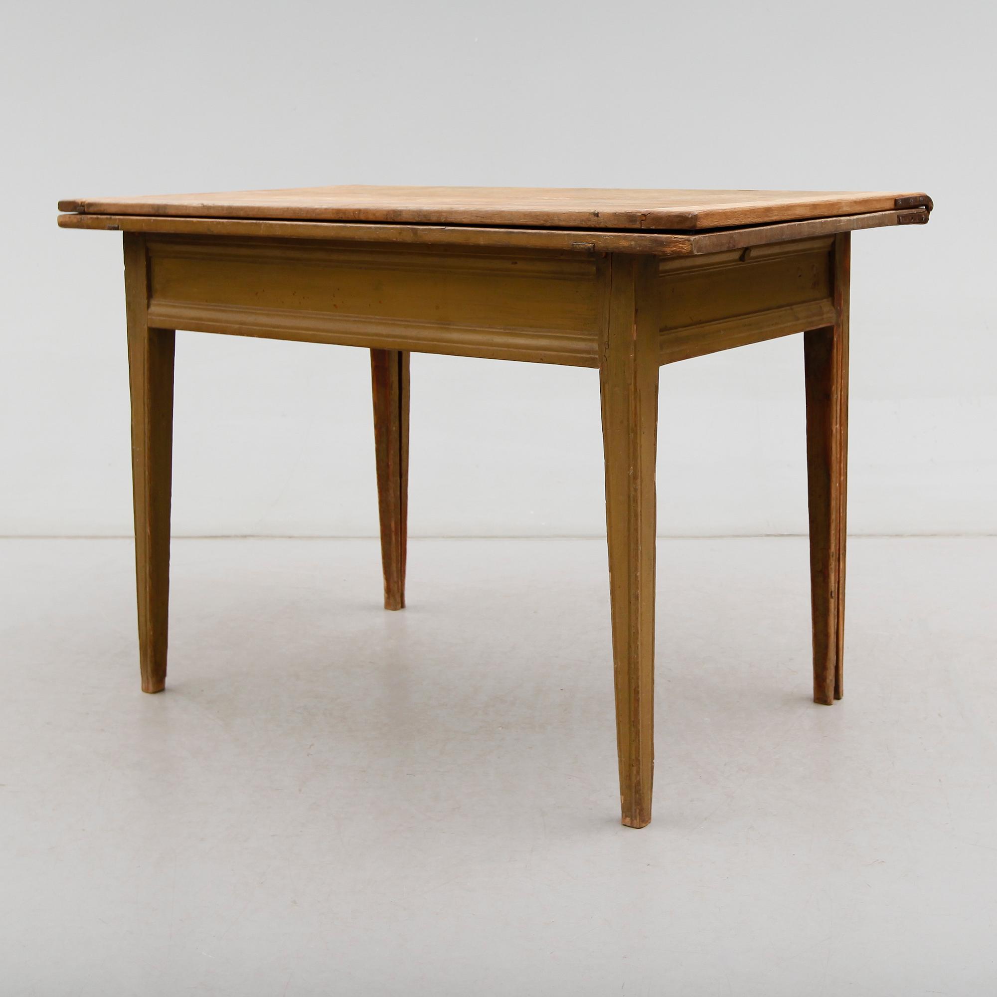 KLAFFBORD, gustavianskt, 1700-talets andra hälft.