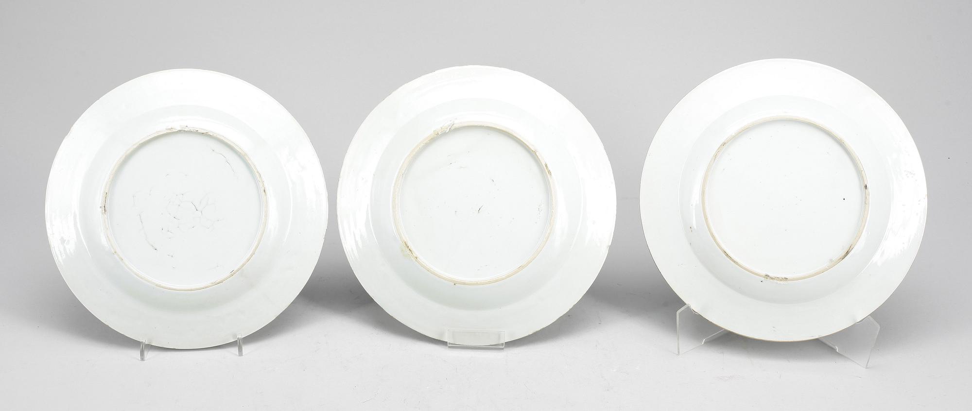 TALLRIKAR, 3 st, kompaniporslin, Qianlong (1736-95).