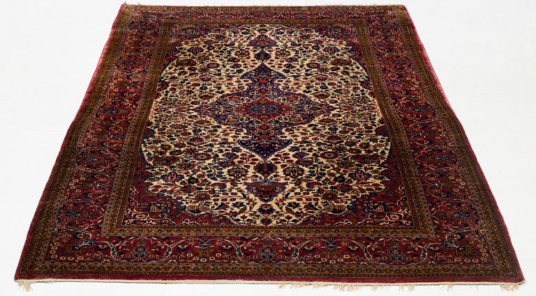 A rug, antique, silk Kashan, ca 208 x 131,5-136 cm.