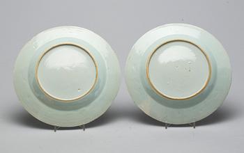 TALLRIKAR, ett par, porslin, Kina, Qianlong (1736-95).