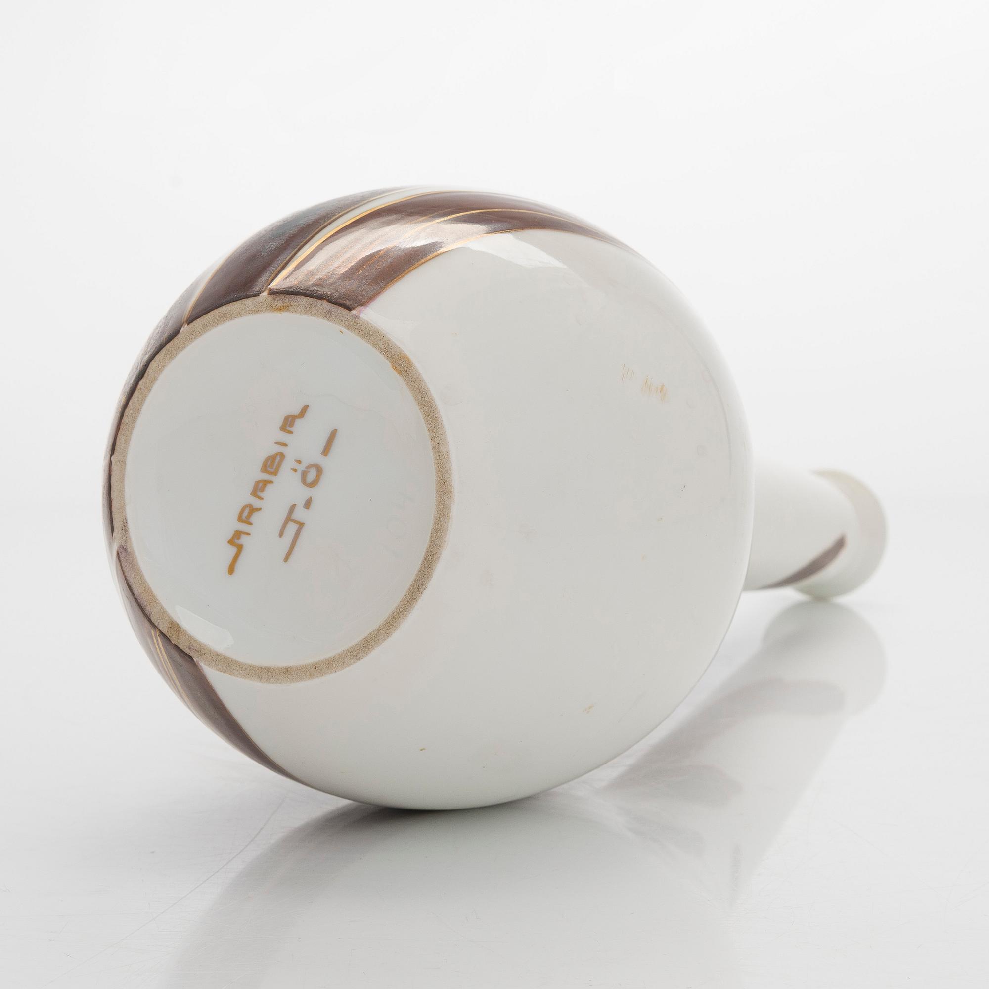 Thure Öberg, maljakko, posliinia, signeerattu T.Ö. ARABIA.