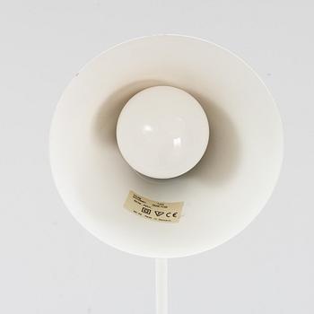 Arne Jacobsen, golvlampa, "AJ", Louis Poulsen, Danmark.