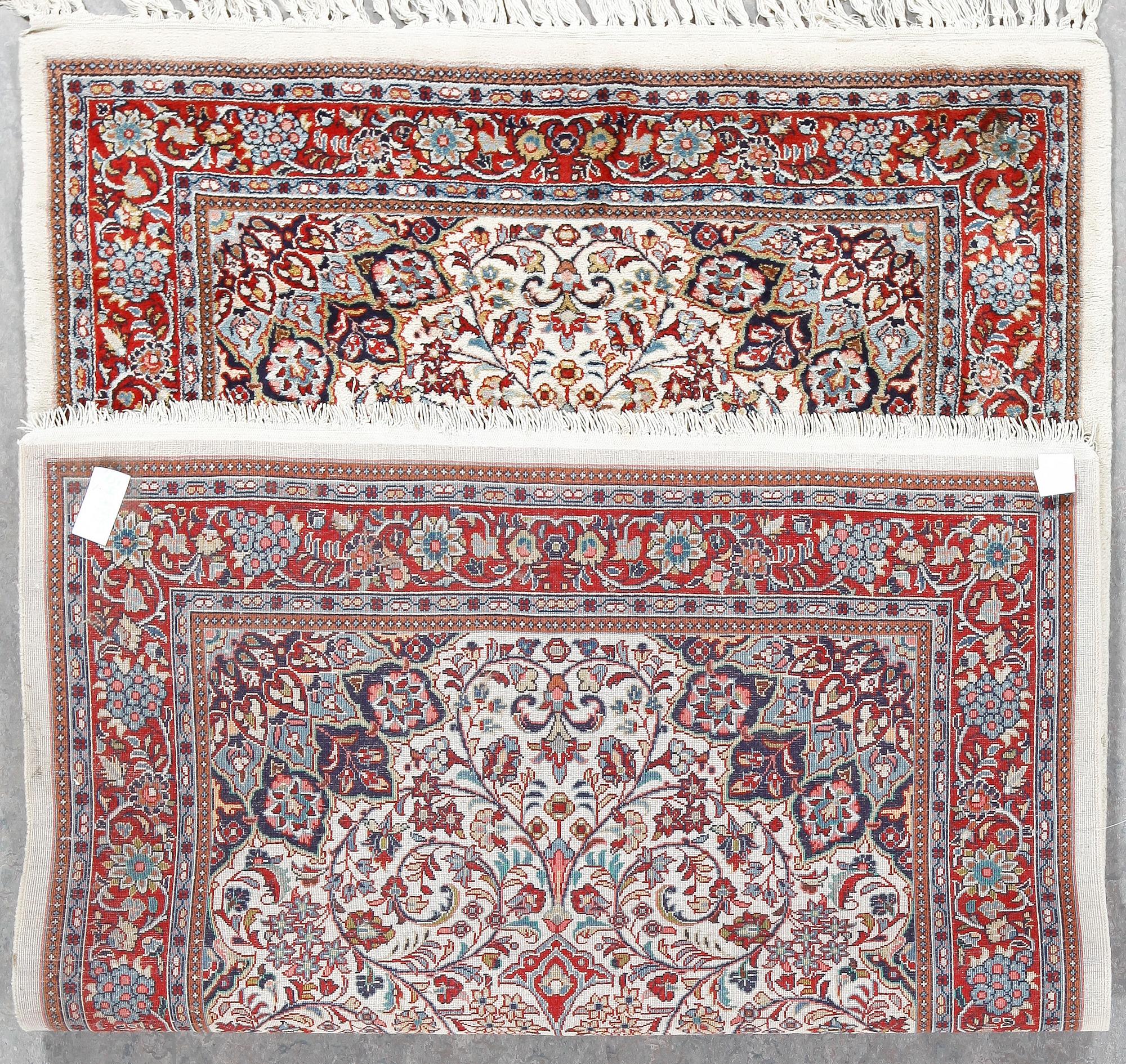 MATTA, old Sarouk, ca 205x137 cm.