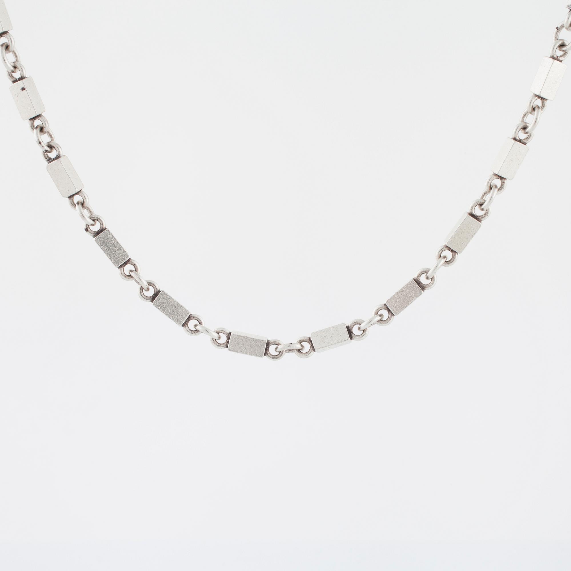 WIWEN NILSSON, Lund, 1949, ett halsband.