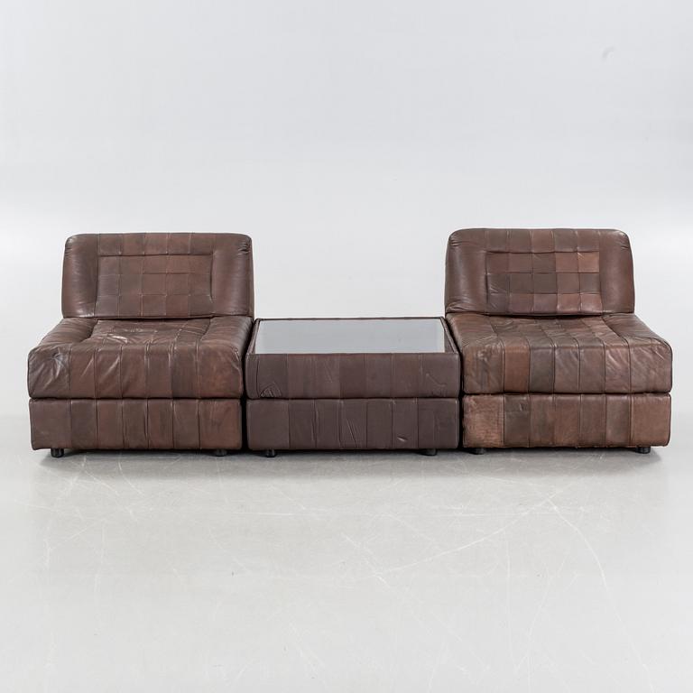 A pair of chairs/sofa and a table, designed by Percival Lafer for Lafer SA, 20st century.