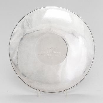 TAPIO WIRKKALA, A silver dish, marked TW, Hopeakeskus/Kultakeskus, Hämeenlinna 1968.