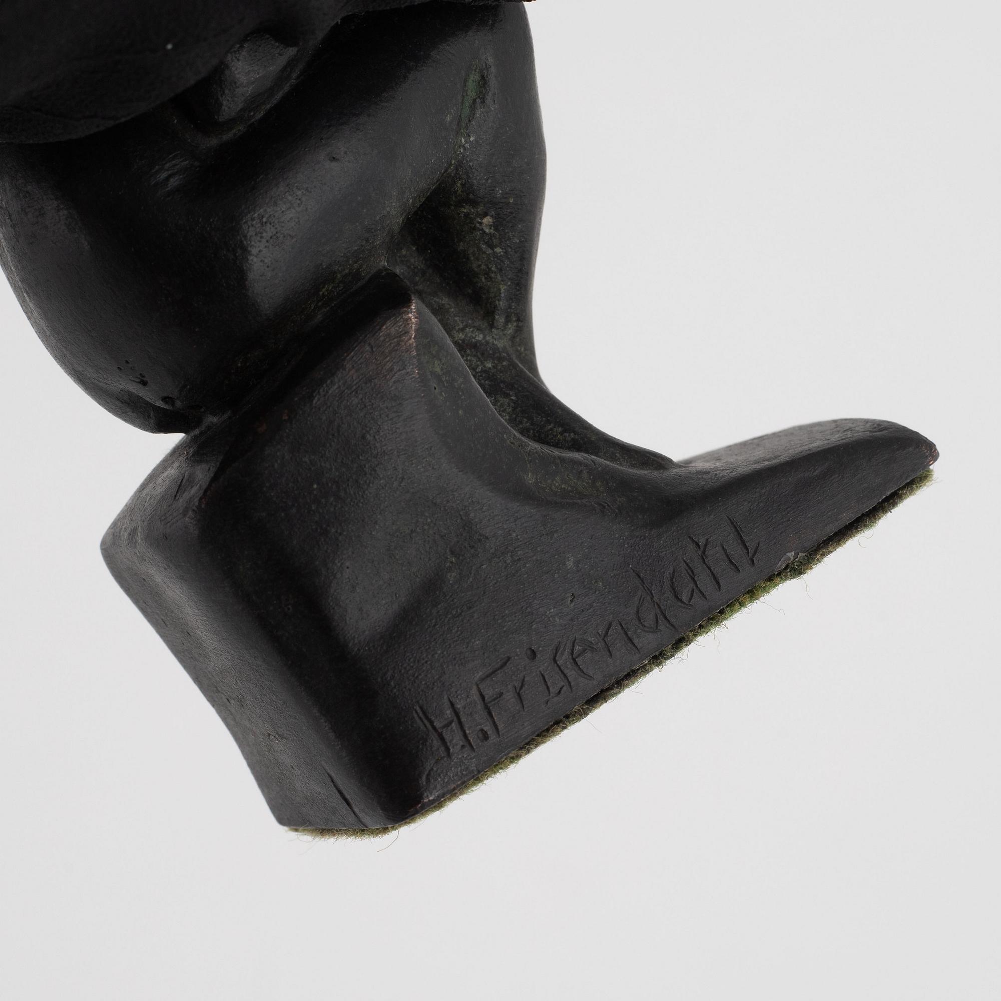 Halvar Frisendahl, Sittande kvinna.