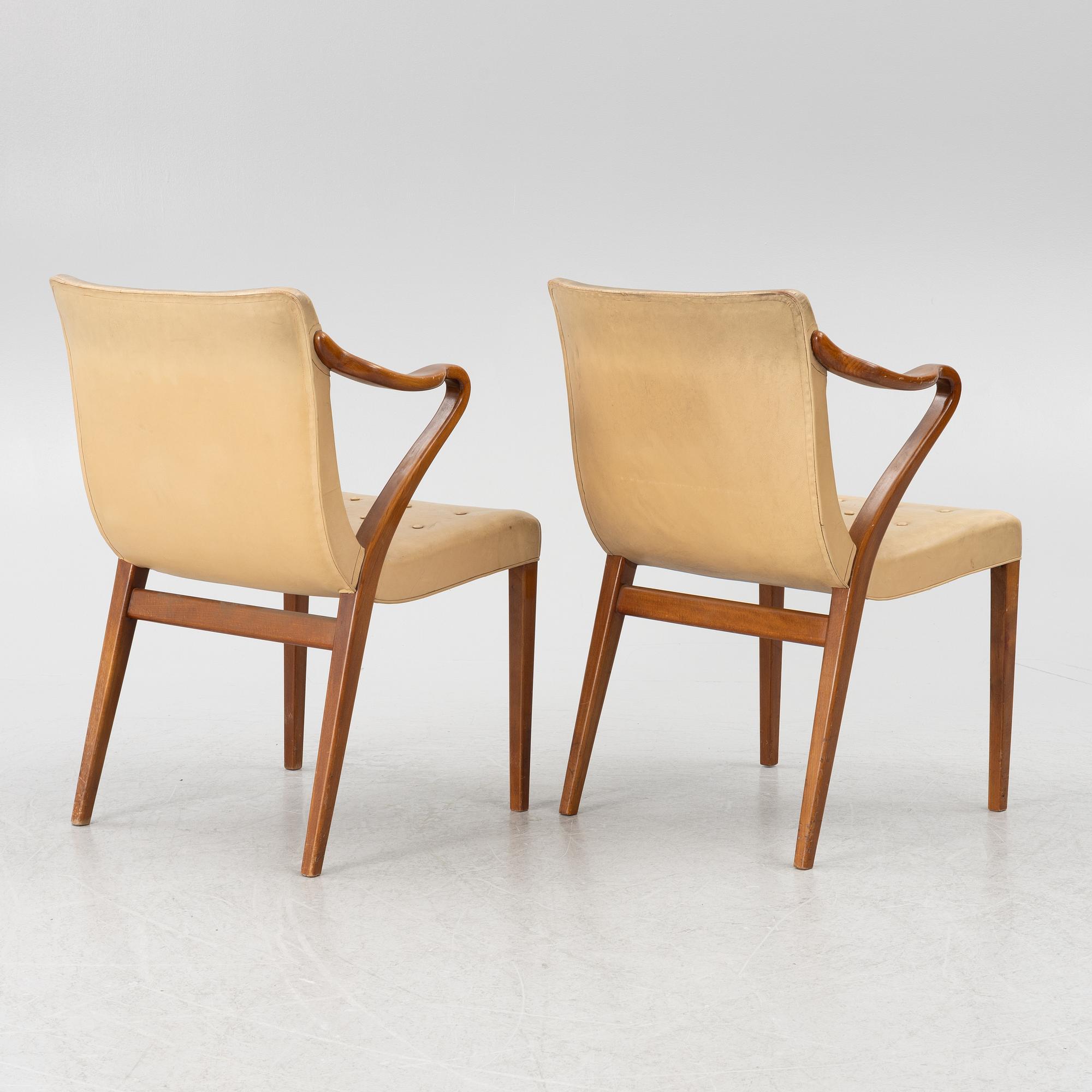 Axel Larsson, karmstolar, ett par, modell 1208, Svenska Möbelfabrikerna Bodafors.