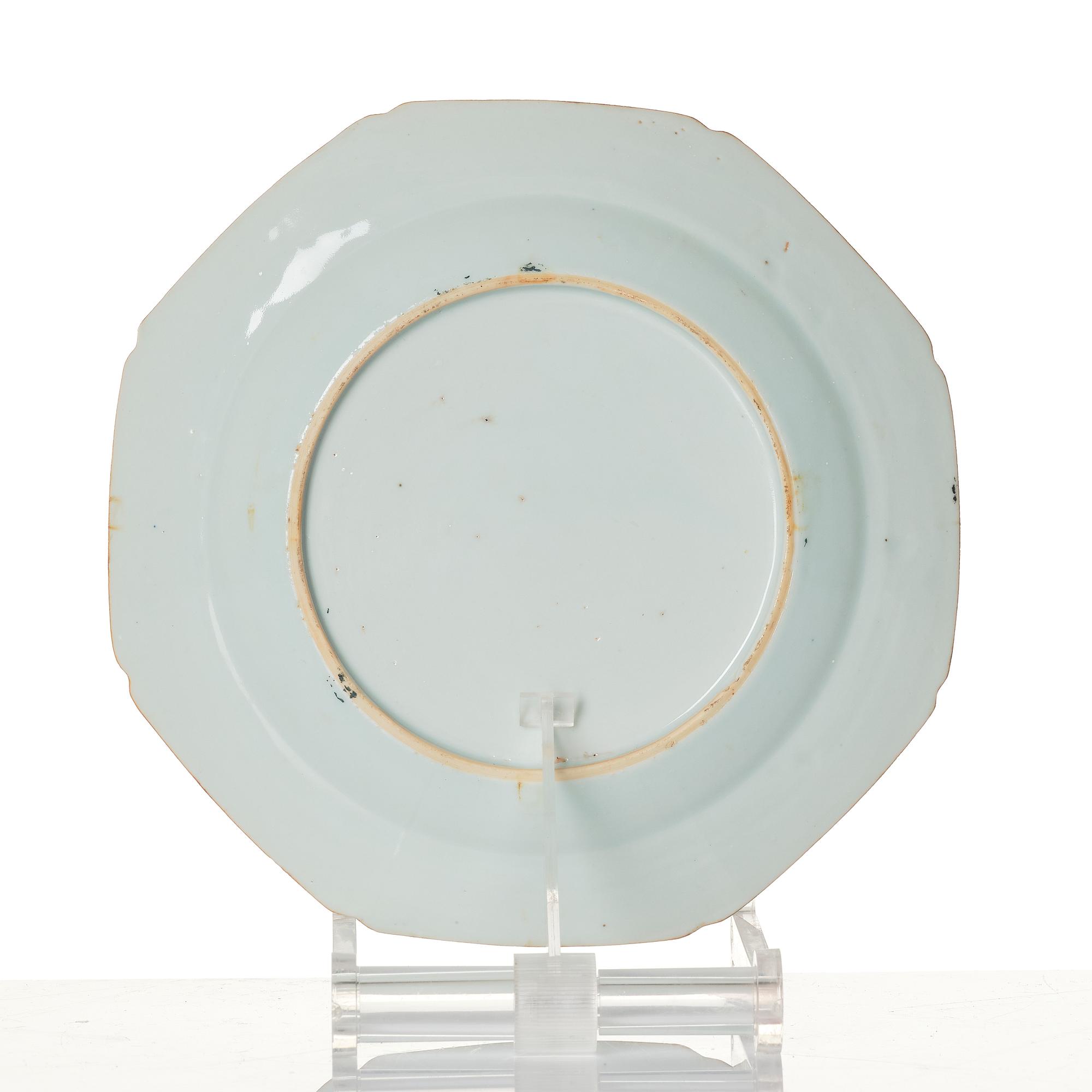 A matched set of 8 blue and white dishes, Qing dynasty, Qianlong (1736-95).