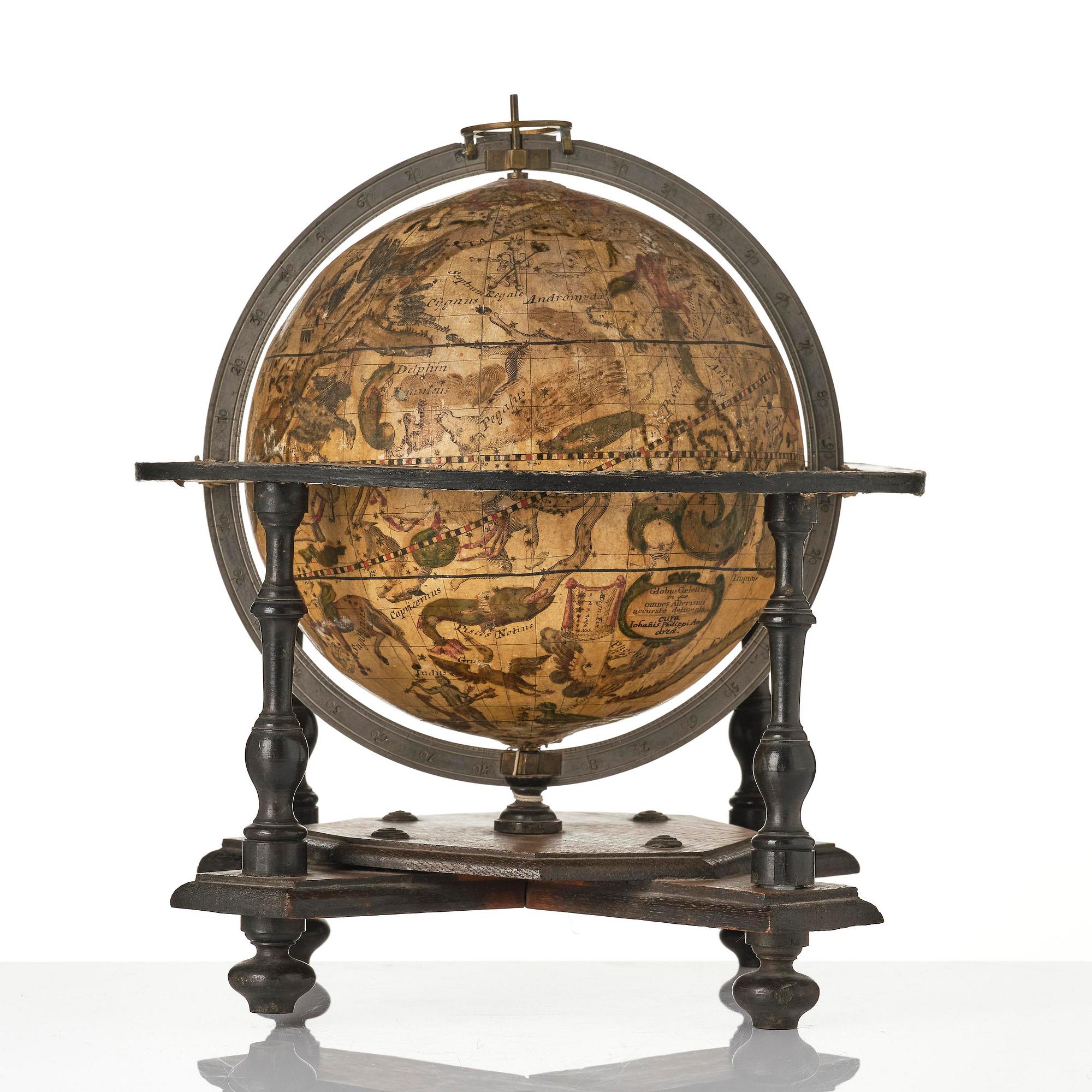 A celestial library globe by av Matthäus Seutter (Augsburg, 1678-1757).