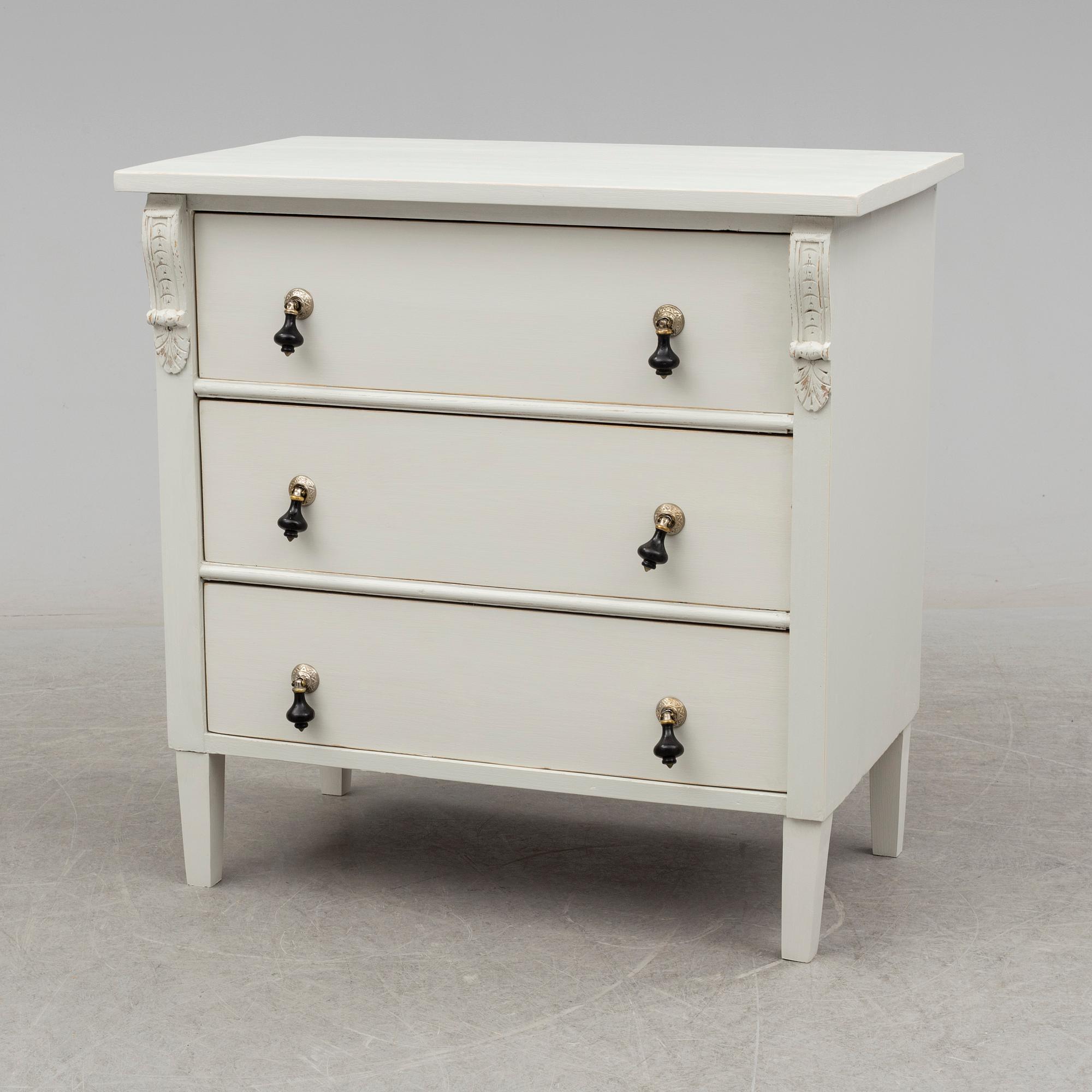A late 19th century painted chest of drawers.